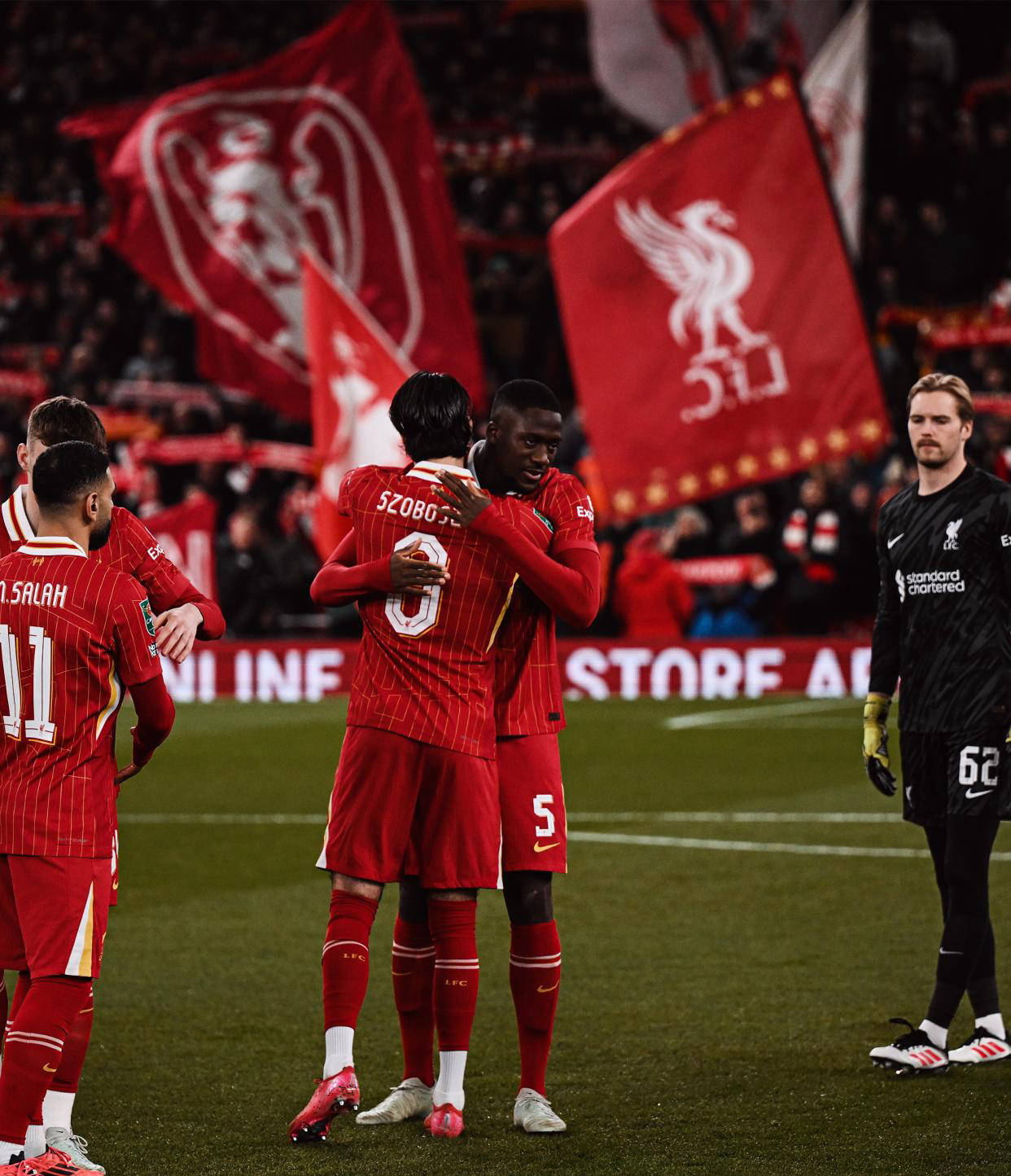 萨拉赫重返赛场，比赛规则变更首场状态出色，雄鹿观众沸腾！九游游戏资源更新